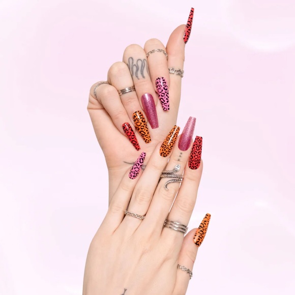 Scandal Leopard accent Press Ons - Picture 2 of 10